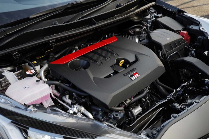 エンジンの最高出力は272PSで、既存の「GRヤリスRZ“ハイパフォーマンス”」と変わらない。最大トルクは20N・mアップの390N・mとなっている。