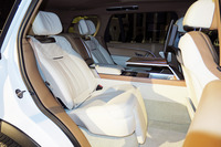 「SVシグネチャースイート」の2列目キャプテンシート。