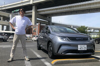 「ドルフィン」の一充電走行距離は400km（WLTCモード）。容量40kWhのバッテリーを搭載する「日産リーフ」の322kmより長い。車両本体価格は363万円で、CEV補助金の65万円を差し引けば298万円となる。