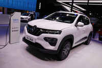 「東風ルノー・シティKZ-E」。2019年の上海モーターショーで。