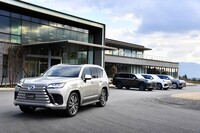 レクサスの最上級SUV「LX」は、フルモデルチェンジで第4世代に。新型は2021年10月14日に世界初公開された。なお今回の試乗車・撮影車はすべてプロトタイプである。