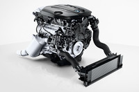 「BMW 320dブルーパフォーマンス」に搭載される、2リッター直4ディーゼルターボエンジン。