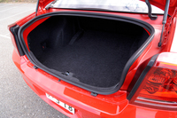 ダッジ・チャージャー SRT8（FR/5AT）【ブリーフテスト】の画像