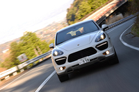 「カイエン ターボS」