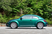 ボディーカラーは全8色と豊富に用意されている。写真は新色のボトルグリーンメタリック。