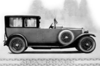 こちらがアルファ・ロメオの「RL」。1925年式の“多人数乗車”、なのです。