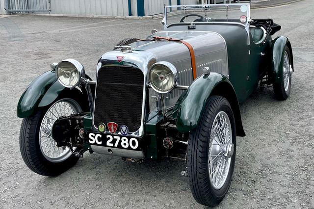 明治産業が1938年に製造された英国車アルヴィスのコンティニュ