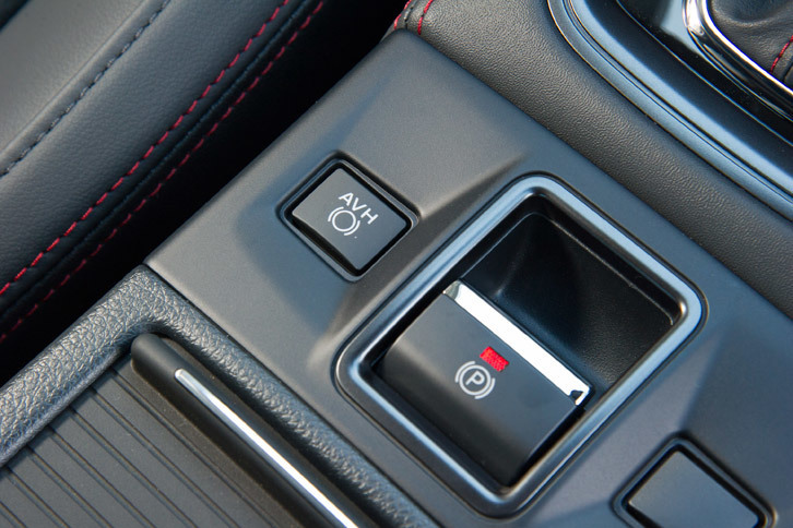 細かなところでは、オートブレーキホールド機能の追加も今回の改良のポイントである。