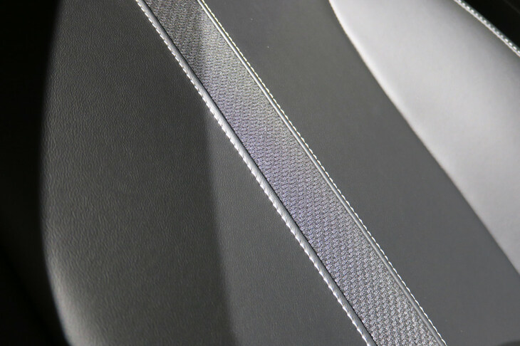 ホンダN-BOXカスタム コーディネートスタイル（フロントシート）