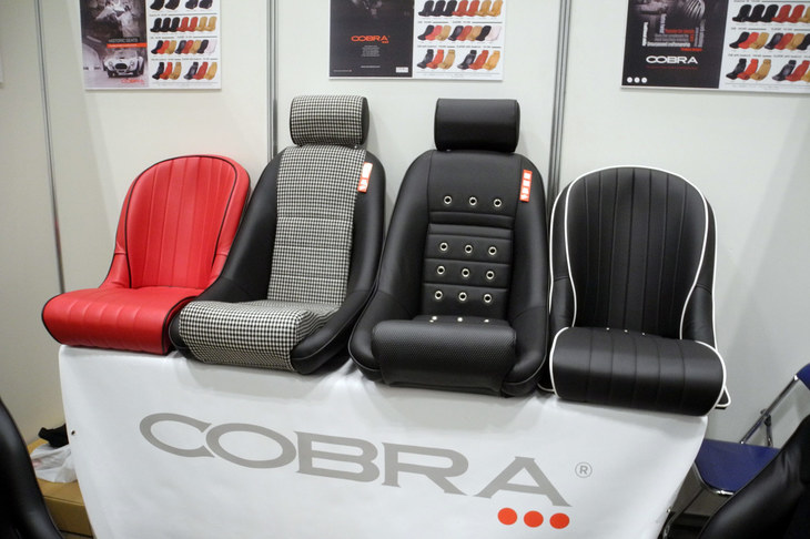 COBRA SEATS RIHのブース。