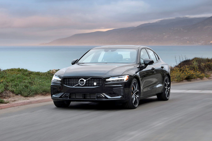 「T8ポールスターエンジニアード」が0-100km/h加速に要する時間は4.7秒。ノーマルの「T8」よりも0.2秒速い値である。