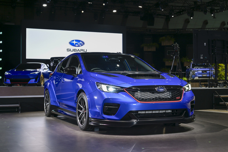 「Performance-B STIコンセプト」のフロントビュー。スバルがこれまで磨き続けてきた水平対向ターボエンジンやMT、シンメトリカルAWDといった伝統的な技術を搭載する。