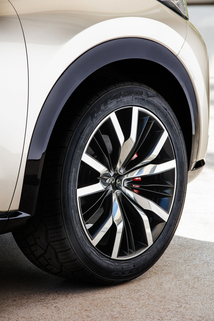 インフィニティQX60モノグラフ（タイヤ＆ホイール）