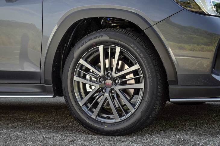 スバル・レヴォーグ レイバック用品装着車（タイヤ＆ホイール）