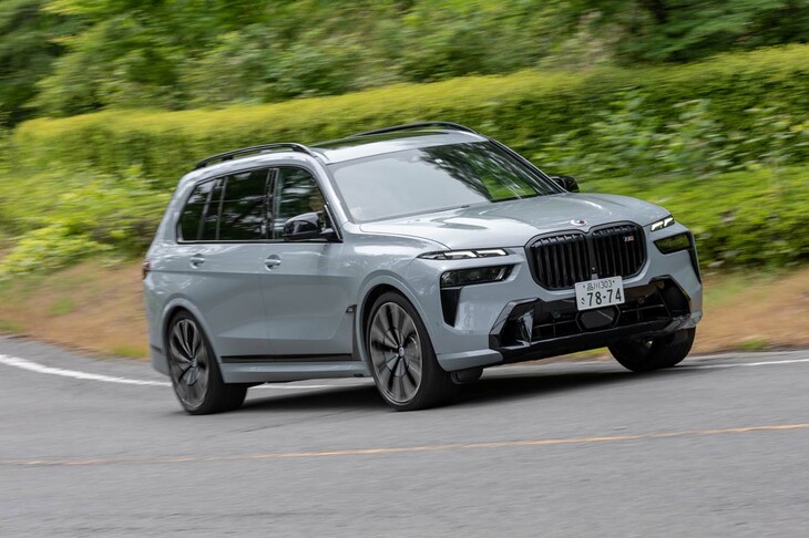 足まわりはセルフレベリング機構付きのエアサスペンション。もちろん乗り味は文句なし。