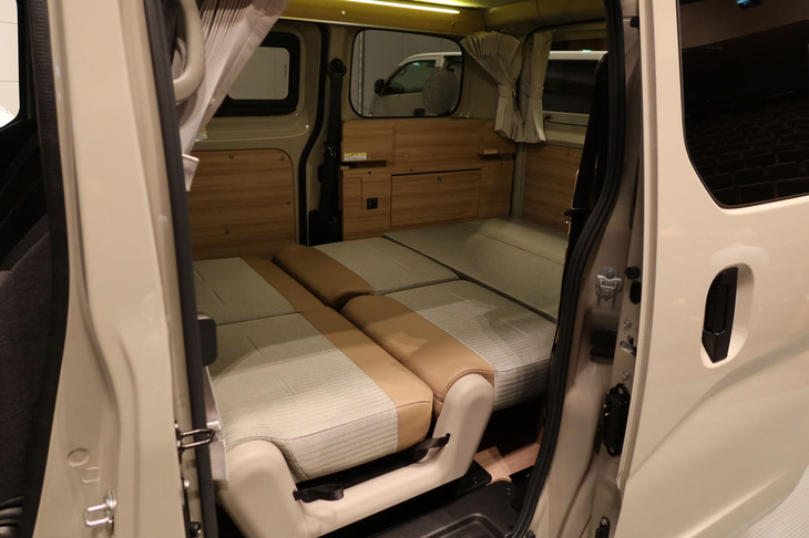 日産NV200バネットMYROOM（インテリア＜ベッドルームモード時＞）