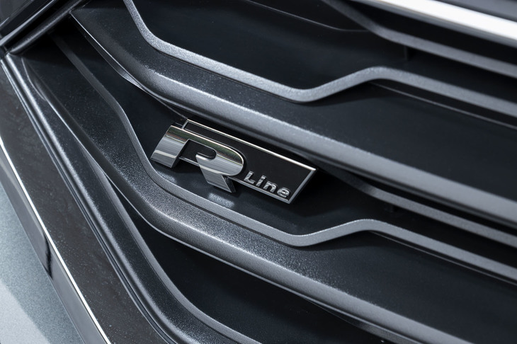 今回の試乗車は、スポーティーな内外装の意匠や、充実した装備が特徴の最上級グレード「TDI Rライン」である。