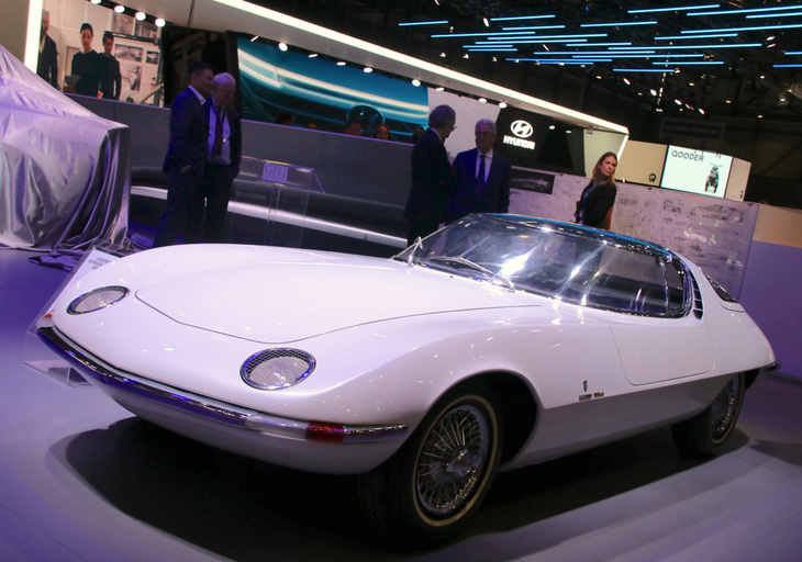 「テスチュード」はジュネーブモーターショーの会場で、55年前のコンセプトカーとは思えぬあでやかな魅力を放っていた。