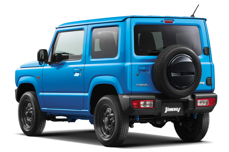 車体の角となる部分のRと、ボンネットとフェンダーパネルの“段付き”から伸びるショルダーラインがよく分かる画像。このラインの高さや、面と面との境目となる箇所の処理が、「ジムニー」の外観イメージに大きな影響を与えているという。