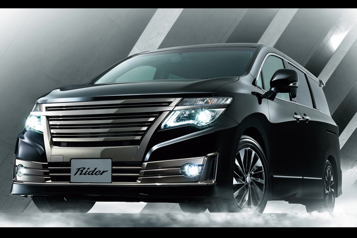 「日産エルグランド ライダー“AUTECH 30th Anniversary”」