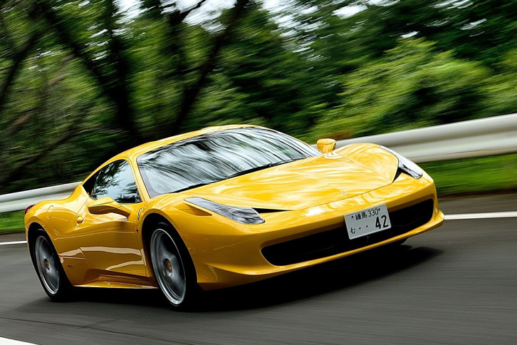 以前、2580万円で購入した「フェラーリ458イタリア」。高額だが、なじみの店で買うという安心感があった。（写真＝池之平昌信）