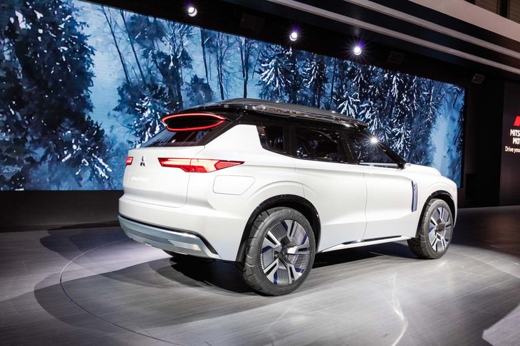 三菱エンゲルベルク ツアラー