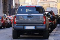 「メルセデス・ベンツXクラス」。2020年撮影。