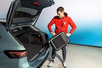 ラゲッジ容量は690リッターで、リアシートを倒してフラットにすると1920リッターにまで広がる。