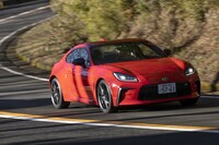 0-100km/h加速のタイムは6.3秒。先代の7.4秒よりも大幅に速くなっている。