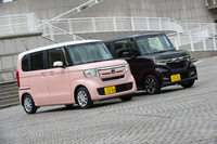 2017年、2018年と2年連続で新車販売台数No.1に輝いた「N-BOX」。ホンダの国内販売を支える重要モデルである。