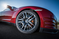 「日産GT-R」が2015年モデルに進化の画像