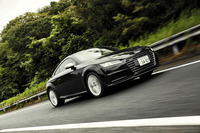 アウディTTSクーペ