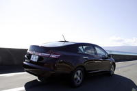 FCXクラリティは、2009年1月時点で、官公庁および民間企業へのリース販売のみとなっている。ちなみに、リース価格は月額84万円（税込み）。