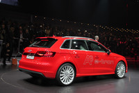 「アウディA3 e-tron」