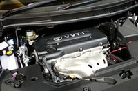 エンジンは2.4リッター直4のみ。ウワサでは「ゴルフR32」のようなトガった仕様も考えられているとかいないとか……。