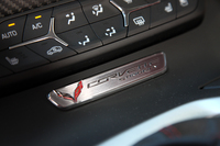 懐かしの「コルベット スティングレイ」という名称の復活も「C7」のトピックだったが、日本ではこれまで通り、「コルベット」の名で販売される。
    