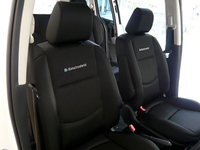 シート生地は「バイオテックマテリアル」。