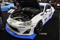 北米仕様の「86」である「サイオンFR-S」をベースにした、トラストの「GReddy FR-Sターボ」。TC2000（筑波サーキット）最速の86／BRZをコンセプトに、エンジンを513.9ps、67.8kgmまでターボチューン。TC2000のラップタイムは58秒740という。
    