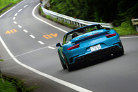 「ポルシェ911ターボ カブリオレ」には、アイドリングストップ機能も備わる。燃費値は、欧州複合モードで9.3リッター/100kmと公表される。