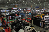 「東京オートサロン2014」会場内の様子。
    