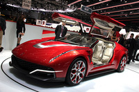 イタルデザイン・ジウジアーロの「ブリヴィド」。