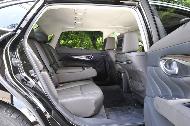 日産 シーマ (HGY51) VIP G用 後席 ワイヤレスヘッドホン セット 日産 シーマ (HGY51) VIP G用 後席 ワイヤレスヘッドホン セット