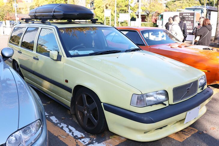 トム・ウォーキンショー・レーシング（TWR）がチューニングを手がけた、北欧製かっ飛びワゴンの「ボルボ850T-5R」。