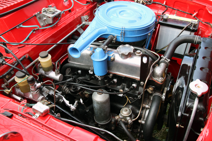 「ベレット エキスプレス」のエンジンは「1300サルーン」と共通で、1325cc直4 OHVから最高出力58ps/5000rpm、最大トルク9.8kgm/1800rpmを発生する。1964年に登場したエキスプレスの初期型には、1.8リッターのディーゼルエンジンも用意されていたが、1966年のマイナーチェンジの際に消滅。エキスプレス自体も、1968年の「フローリアン バン」の登場により生産終了した。