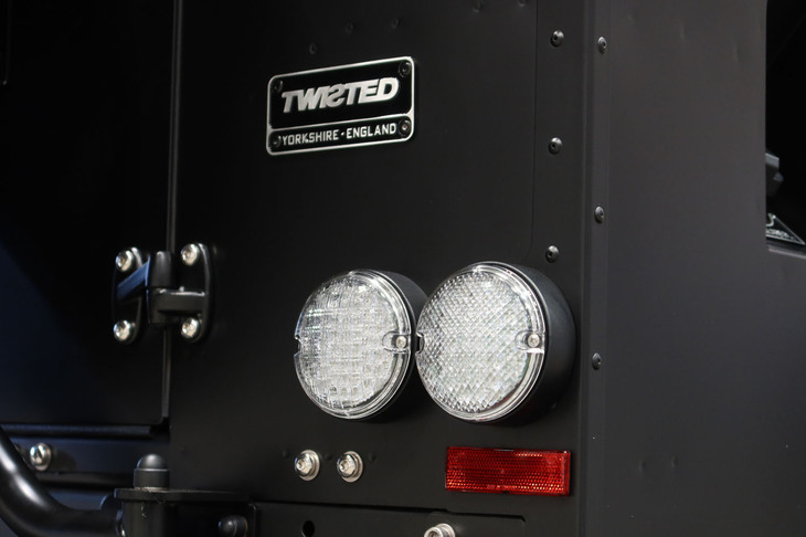 TWISTED T110／TWISTED JAPAN