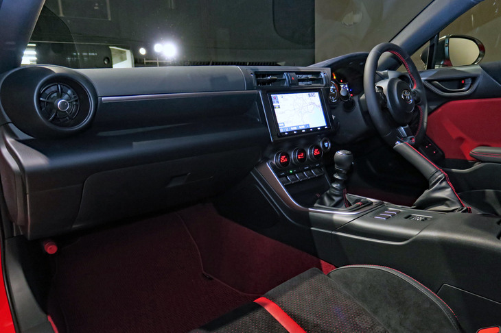 トヨタGR 86（インストゥルメントパネルまわり）