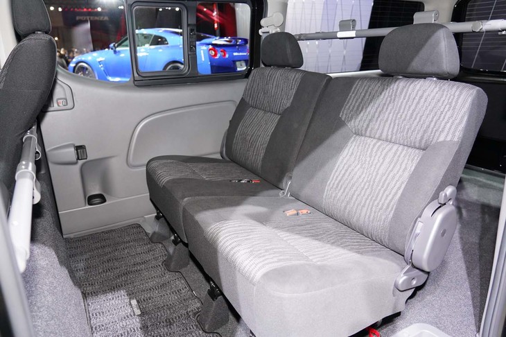 日産NV350キャラバン プレミアムGXアーバンクロム