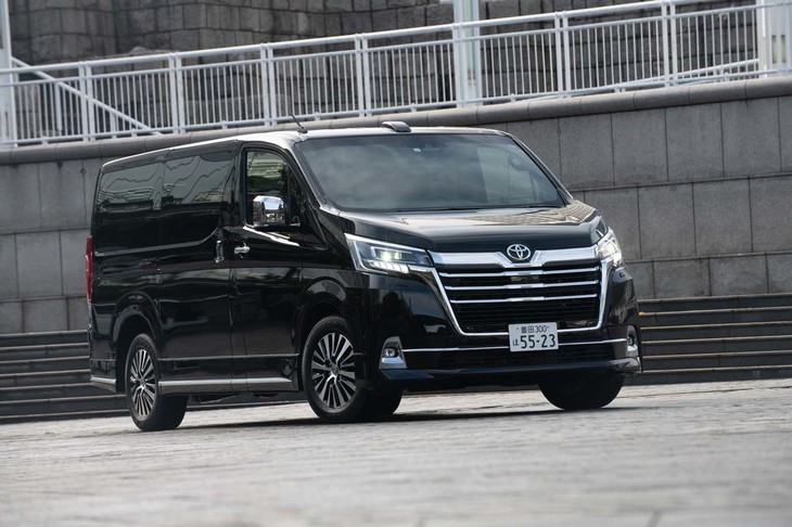 トヨタ・グランエース プレミアム