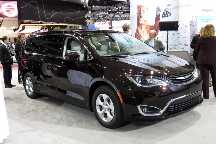 クライスラー・パシフィカ ハイブリッド