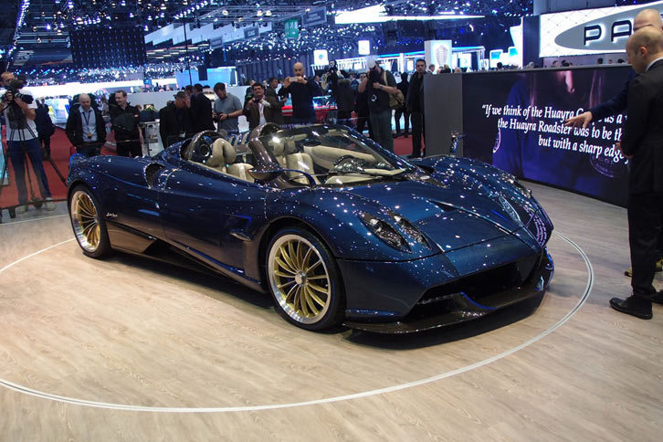 パガーニ・ウアイラ ロードスター